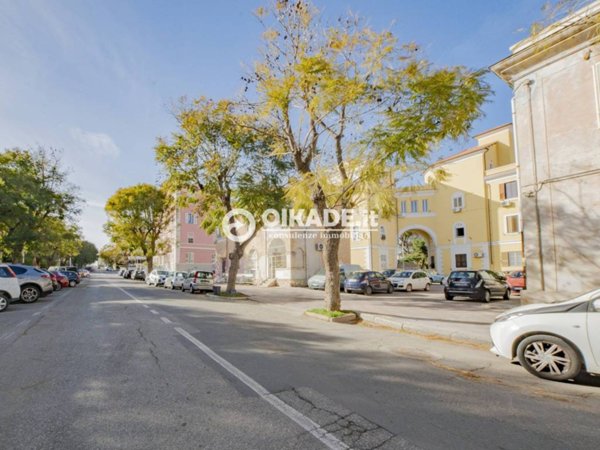 appartamento in vendita a Cagliari in zona Bonaria