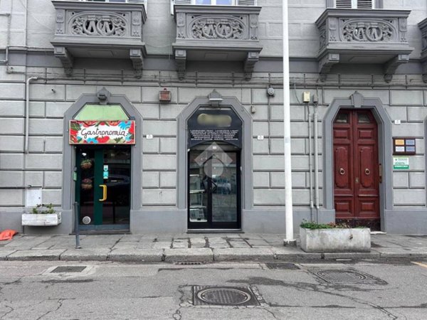 negozio in vendita a Cagliari in zona Stampace/Punici