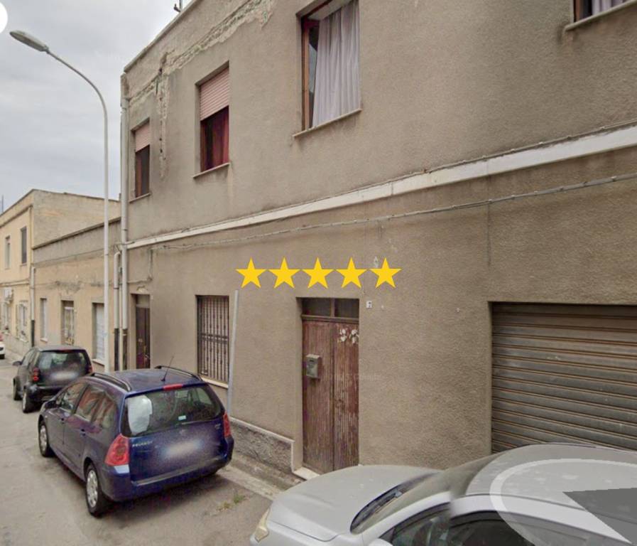 appartamento in vendita a Cagliari in zona Pirri