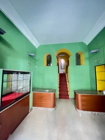 negozio in vendita a Cagliari in zona San Benedetto