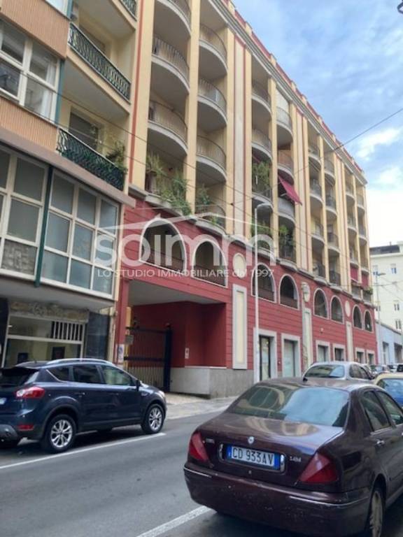 locale commerciale in vendita a Cagliari in zona Stampace/Punici