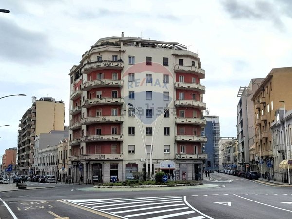 appartamento in vendita a Cagliari in zona Villanova