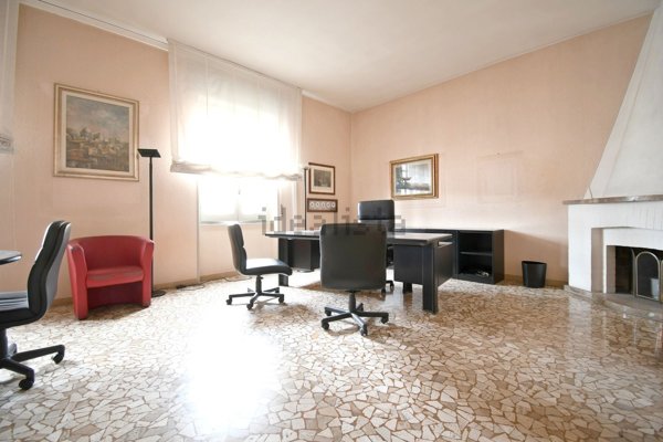 appartamento in vendita a Cagliari in zona Villanova