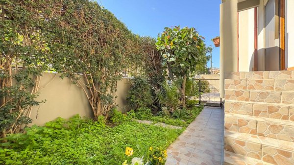 appartamento in vendita a Cagliari in zona Genneruxi