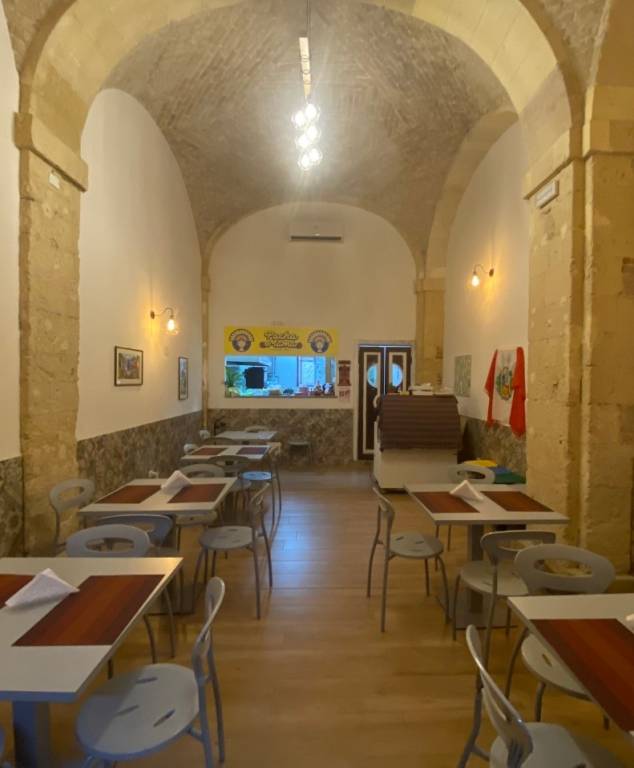 appartamento in vendita a Cagliari in zona Stampace/Punici