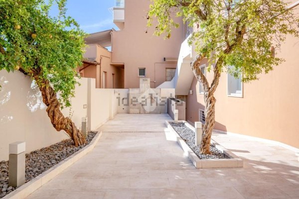 appartamento in vendita a Cagliari in zona Villanova