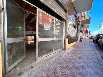 negozio in vendita a Cagliari in zona Is Mirrionis/San Michele