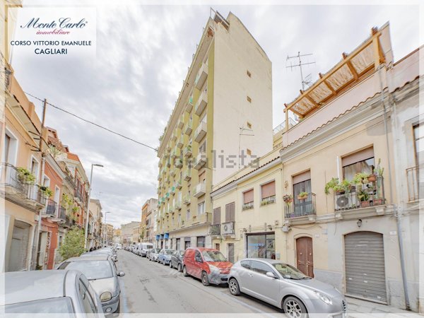 appartamento in vendita a Cagliari in zona Stampace/Punici