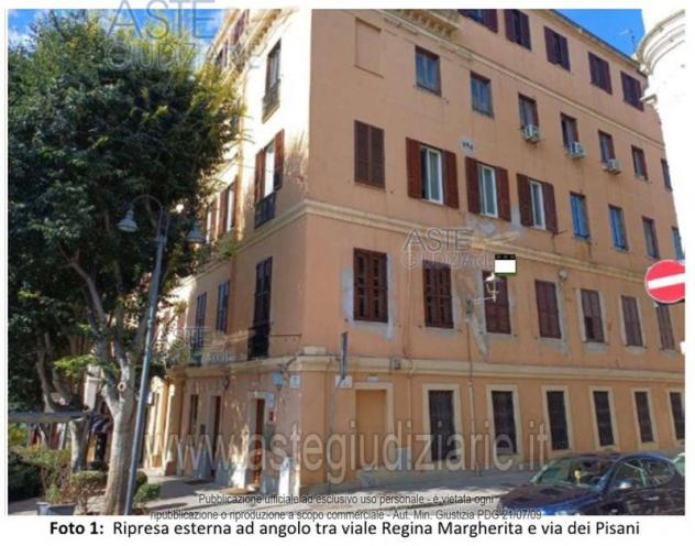 negozio in vendita a Cagliari in zona Marina