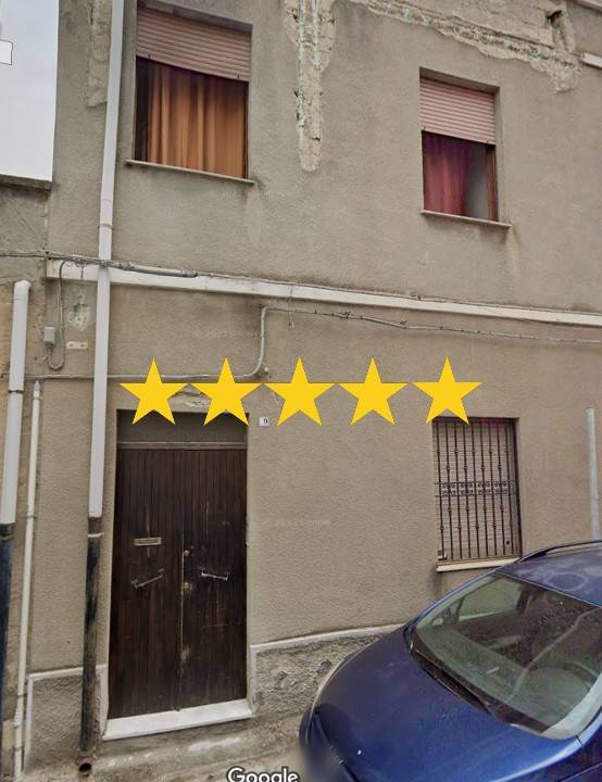 appartamento in vendita a Cagliari in zona Pirri