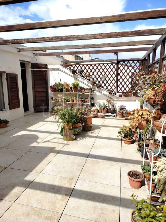 appartamento in vendita a Cagliari in zona Pirri