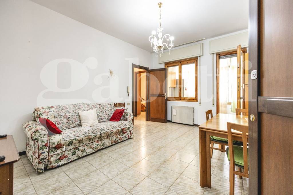 appartamento in vendita a Cagliari in zona Pirri