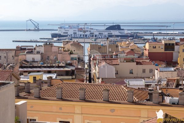appartamento in vendita a Cagliari in zona Marina