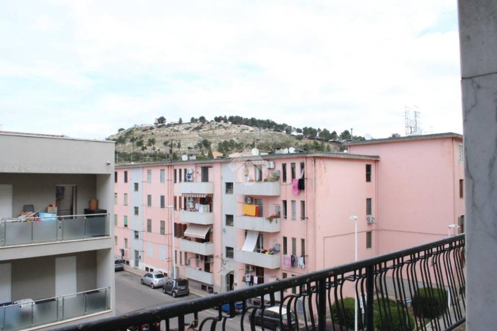 appartamento in vendita a Cagliari in zona Is Mirrionis/San Michele