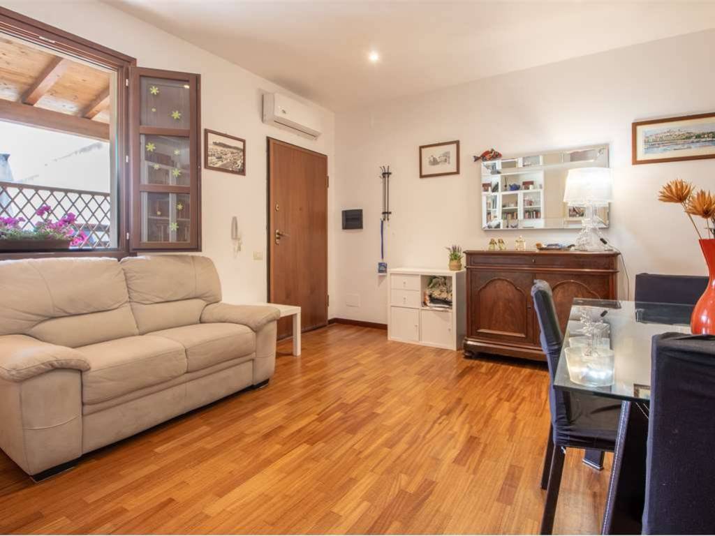 appartamento in vendita a Cagliari in zona Pirri