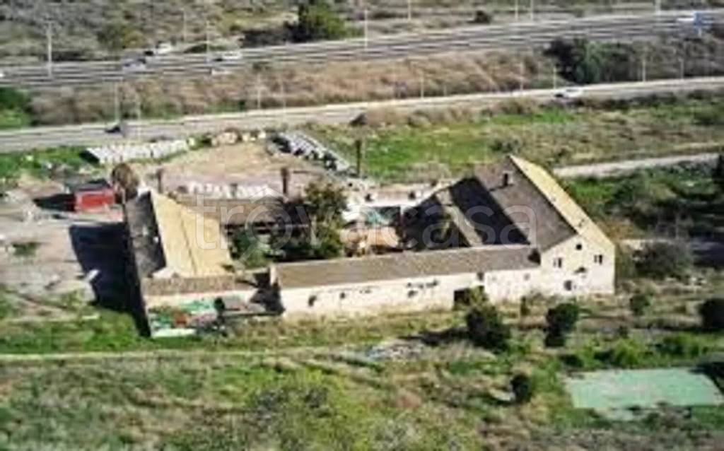 villa in vendita a Cagliari in zona Genneruxi