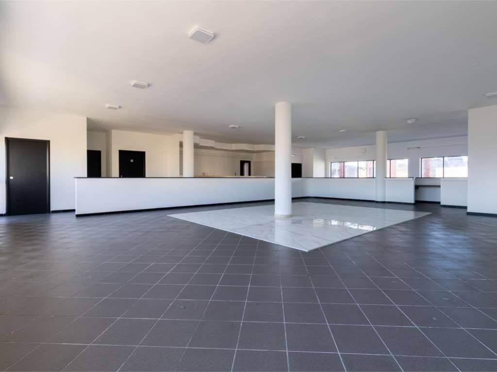 intera palazzina in vendita a Cagliari in zona Pirri