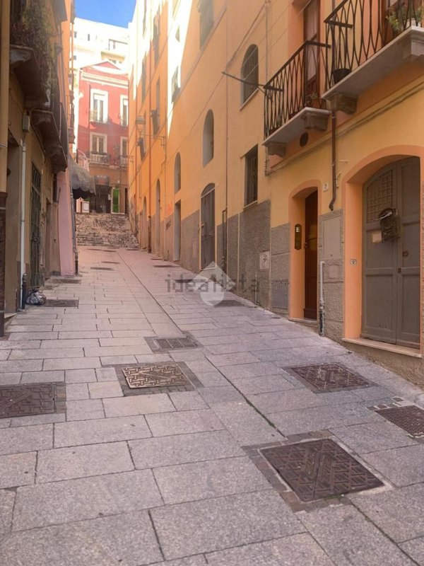 appartamento in vendita a Cagliari in zona Marina