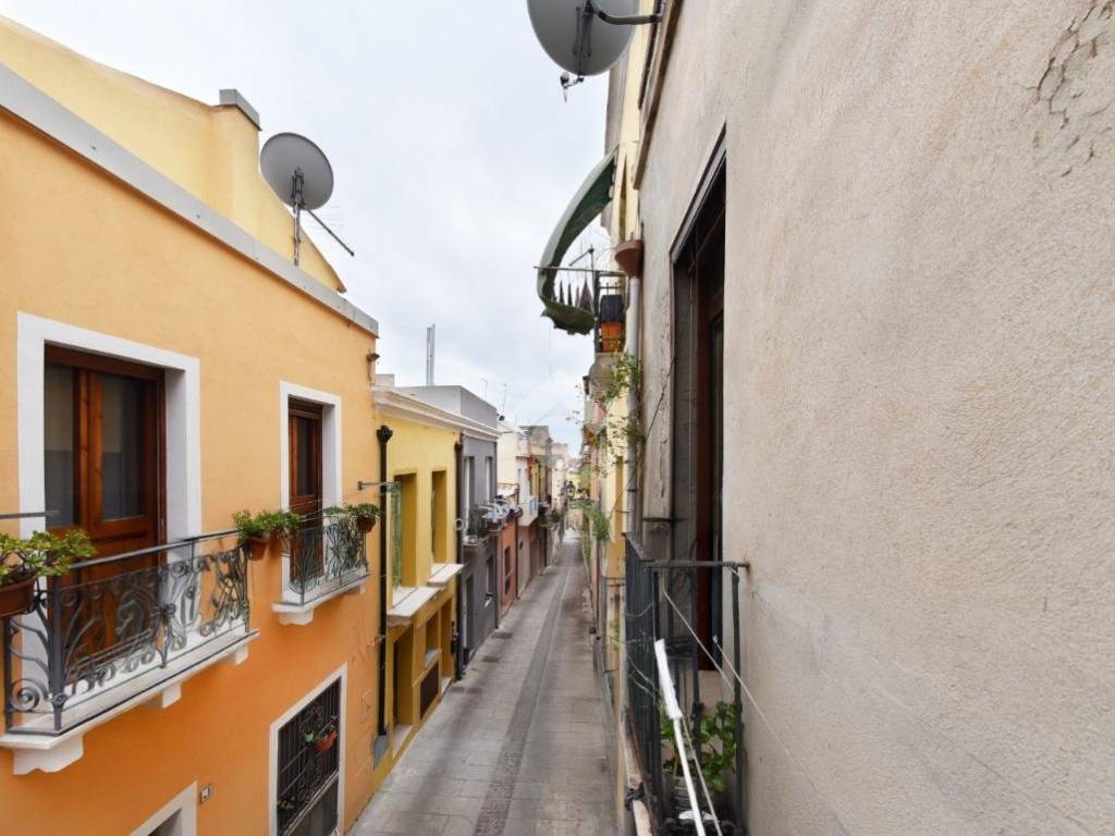 appartamento in vendita a Cagliari in zona Stampace/Punici