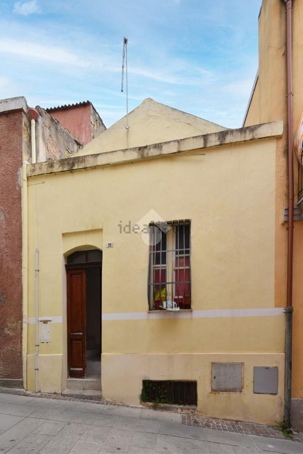 appartamento in vendita a Cagliari in zona Stampace/Punici