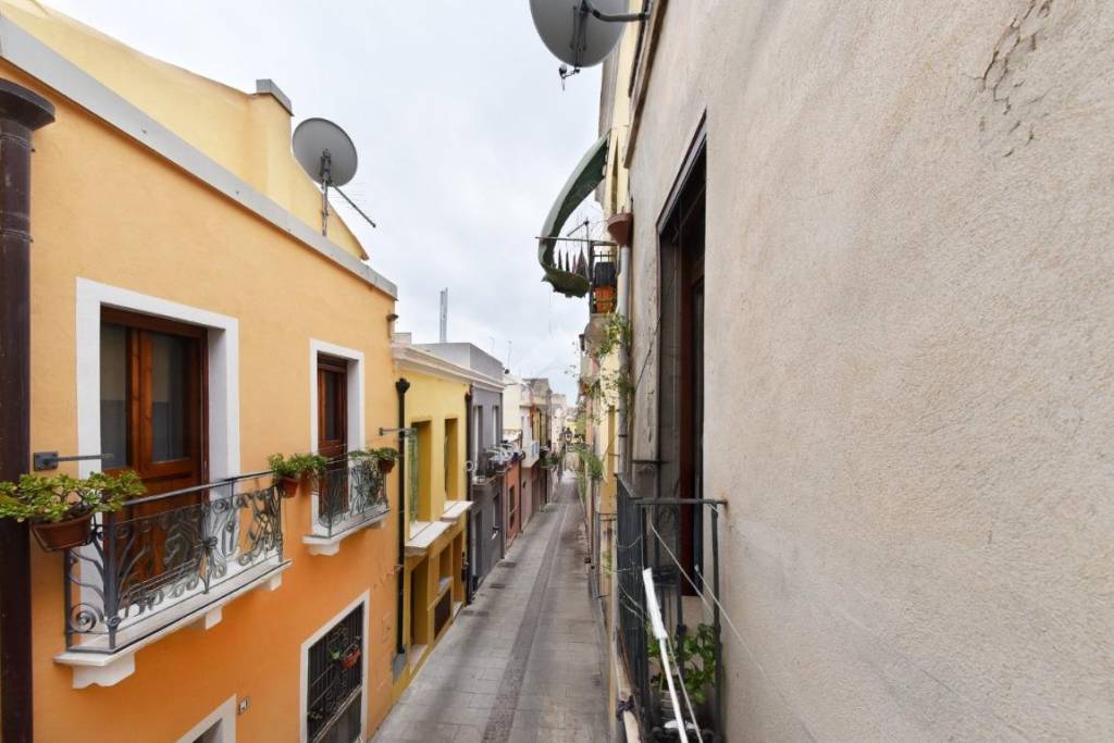 appartamento in vendita a Cagliari in zona Stampace/Punici