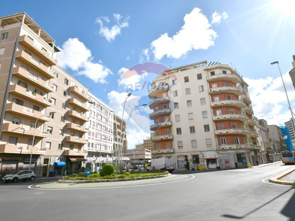 appartamento in vendita a Cagliari in zona Villanova