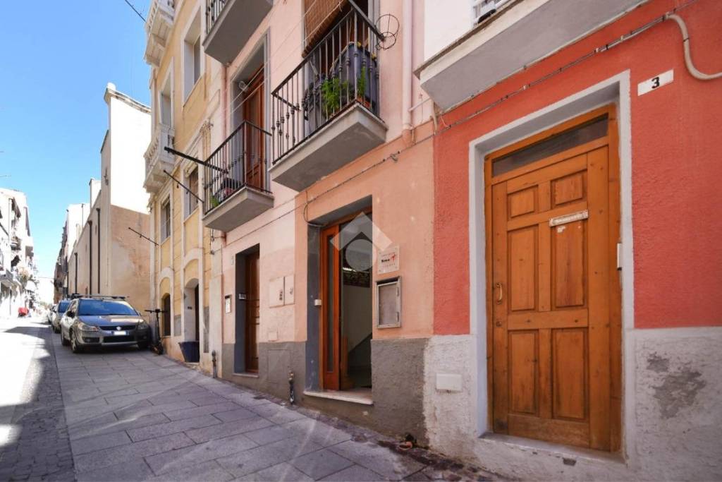 appartamento in vendita a Cagliari in zona Stampace/Punici