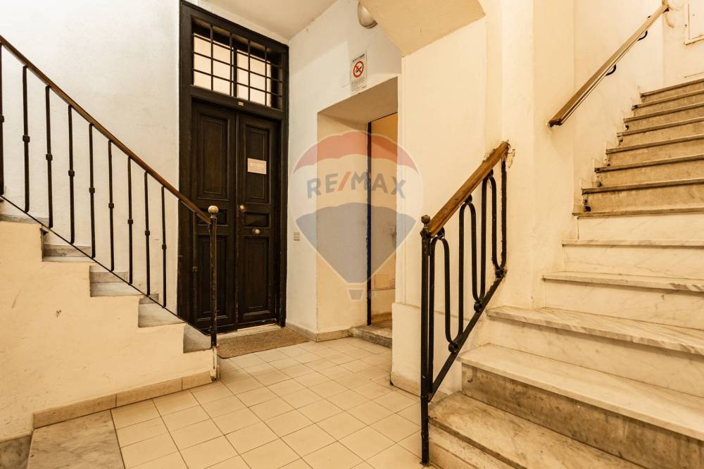 appartamento in vendita a Cagliari in zona Marina
