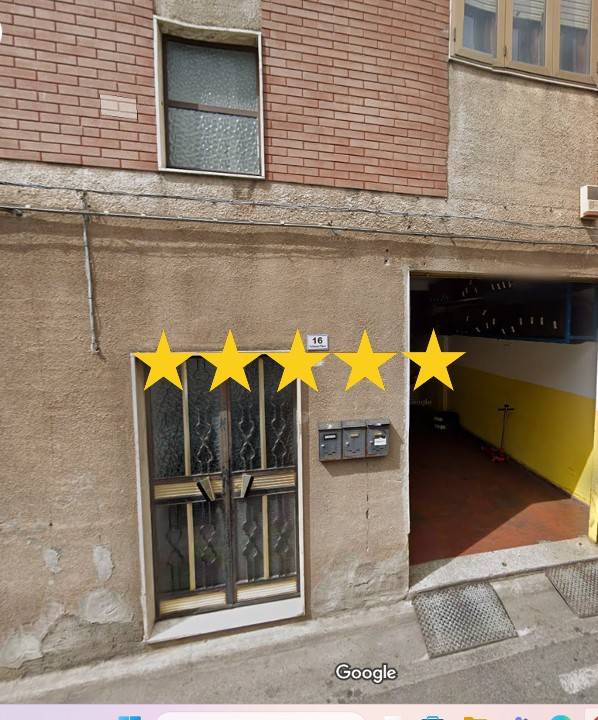 appartamento in vendita a Cagliari in zona Pirri