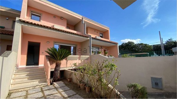 casa indipendente in vendita a Cagliari in zona Quartiere Europeo