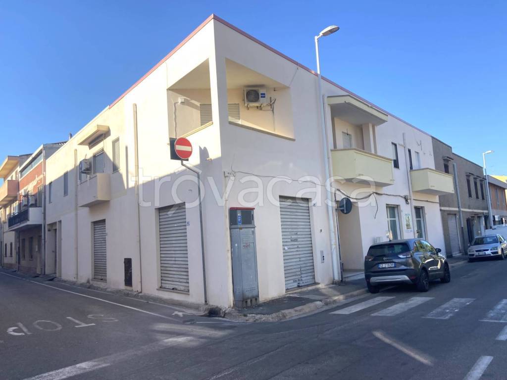 appartamento in vendita a Cagliari in zona Pirri