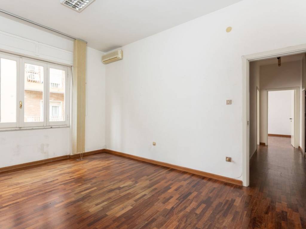appartamento in vendita a Cagliari in zona San Benedetto