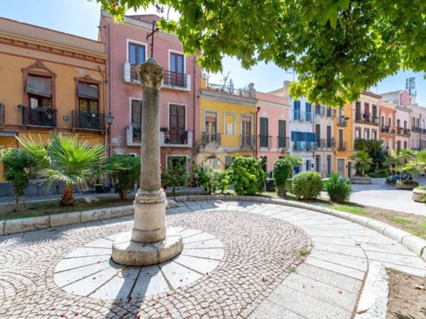 casa indipendente in vendita a Cagliari in zona Villanova