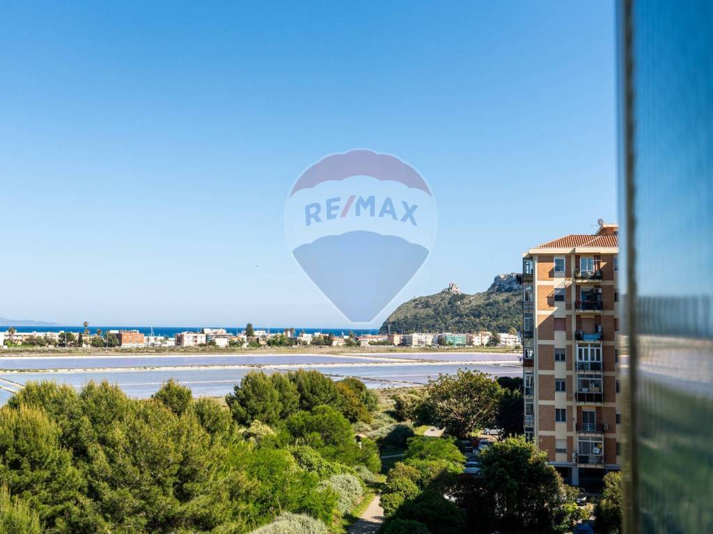 appartamento in vendita a Cagliari in zona Poetto/Marina Piccola