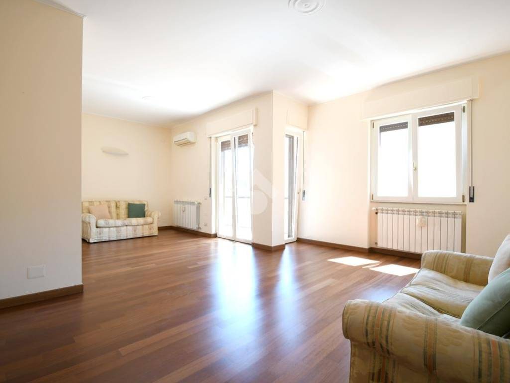 appartamento in vendita a Cagliari in zona Genneruxi
