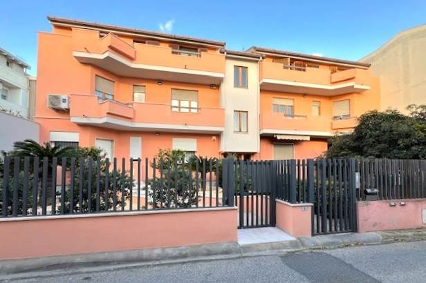 appartamento in vendita a Cagliari in zona Pirri