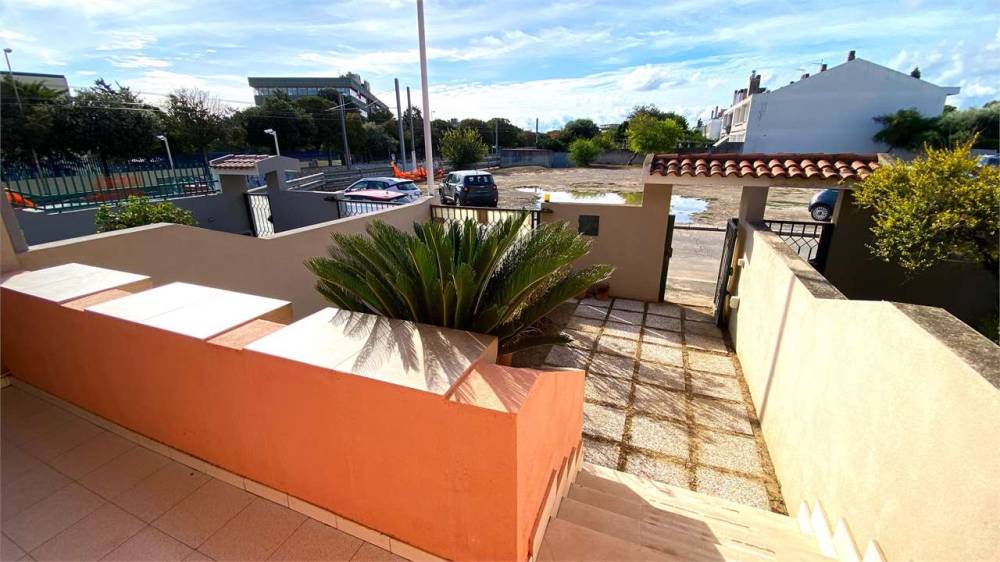 casa indipendente in vendita a Cagliari in zona Quartiere Europeo