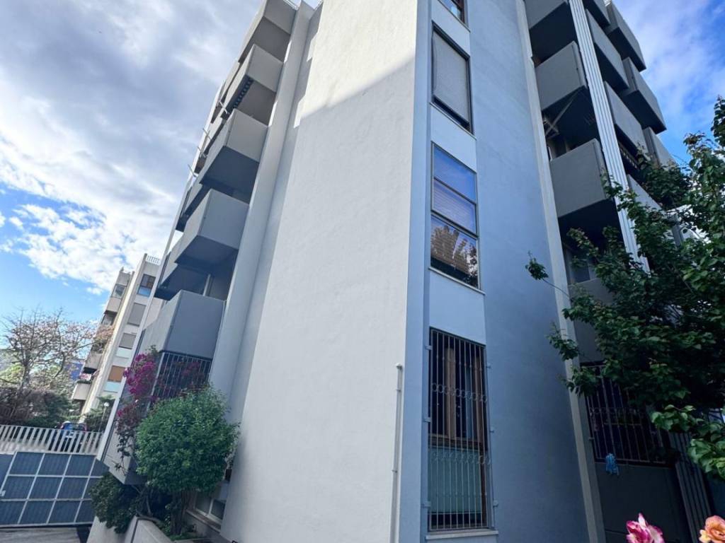 appartamento in vendita a Cagliari in zona Quartiere Europeo