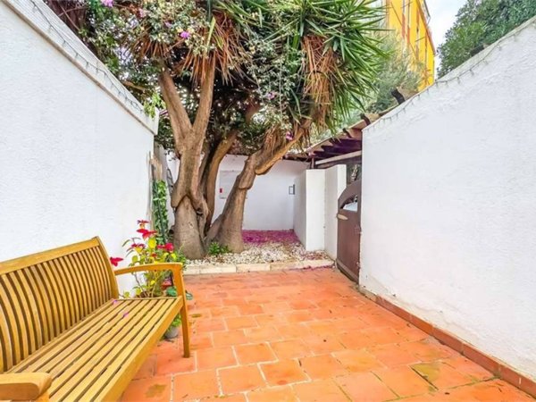 casa indipendente in vendita a Cagliari in zona Monte Urpinu