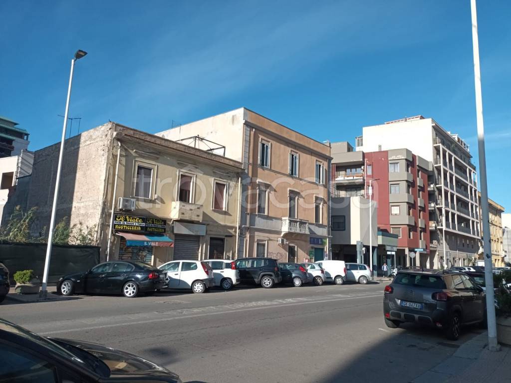 negozio in vendita a Cagliari in zona Sant'Avendrace