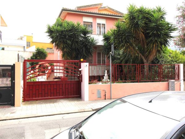casa indipendente in vendita a Cagliari in zona Pirri