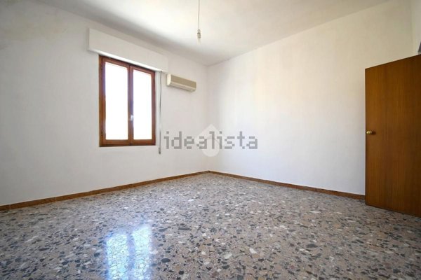 appartamento in vendita a Cagliari in zona Pirri