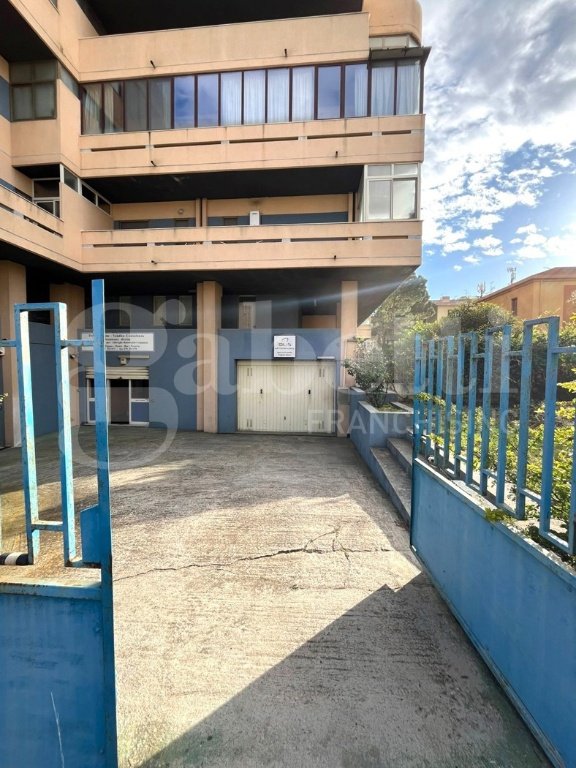 appartamento in vendita a Cagliari in zona Tuvixeddu/Tuvumannu