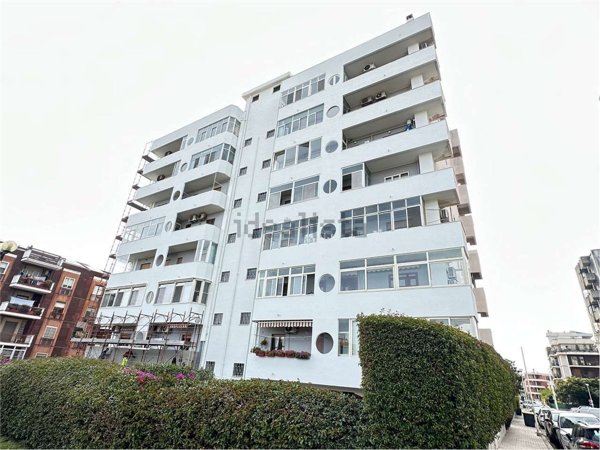 appartamento in vendita a Cagliari in zona Genneruxi