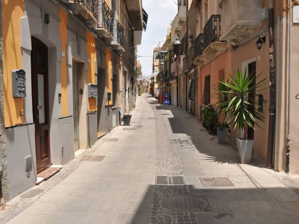 appartamento in vendita a Cagliari in zona Villanova