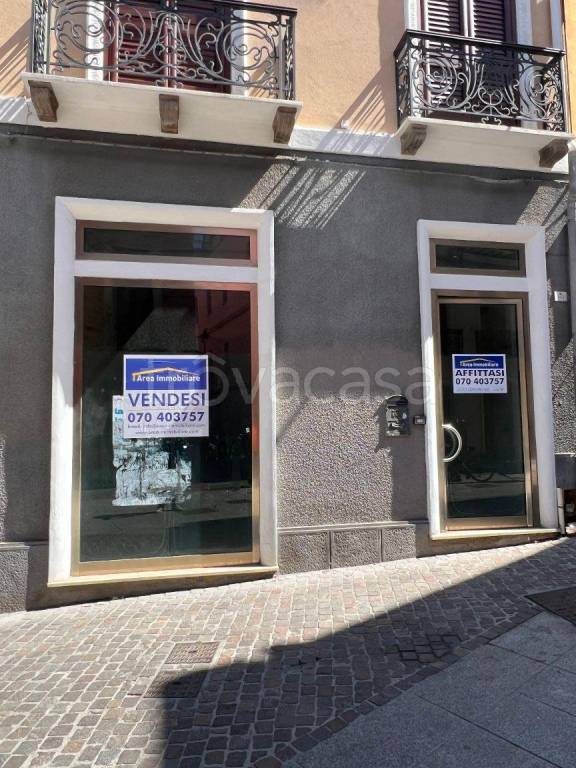 negozio in vendita a Cagliari in zona Stampace/Punici