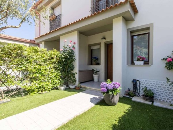 casa indipendente in vendita a Cagliari in zona Barracca Manna