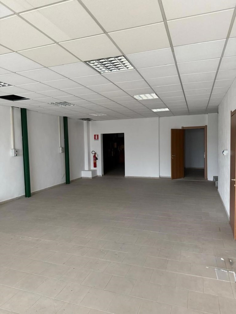 negozio in vendita a Cagliari