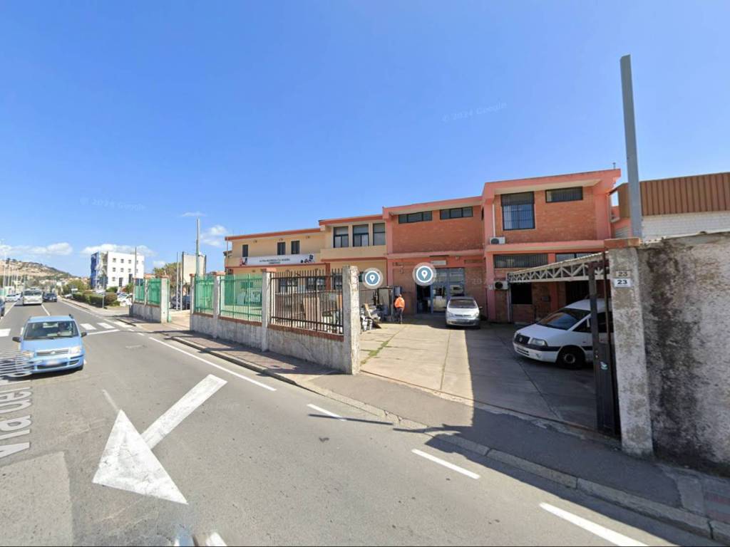 negozio in vendita a Cagliari in zona Sant'Avendrace