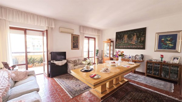 appartamento in vendita a Cagliari in zona Villanova